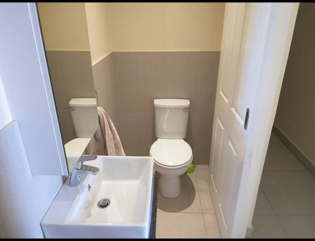 2 BEDROOM APARTMENT TO LET IN STRAND NORTH